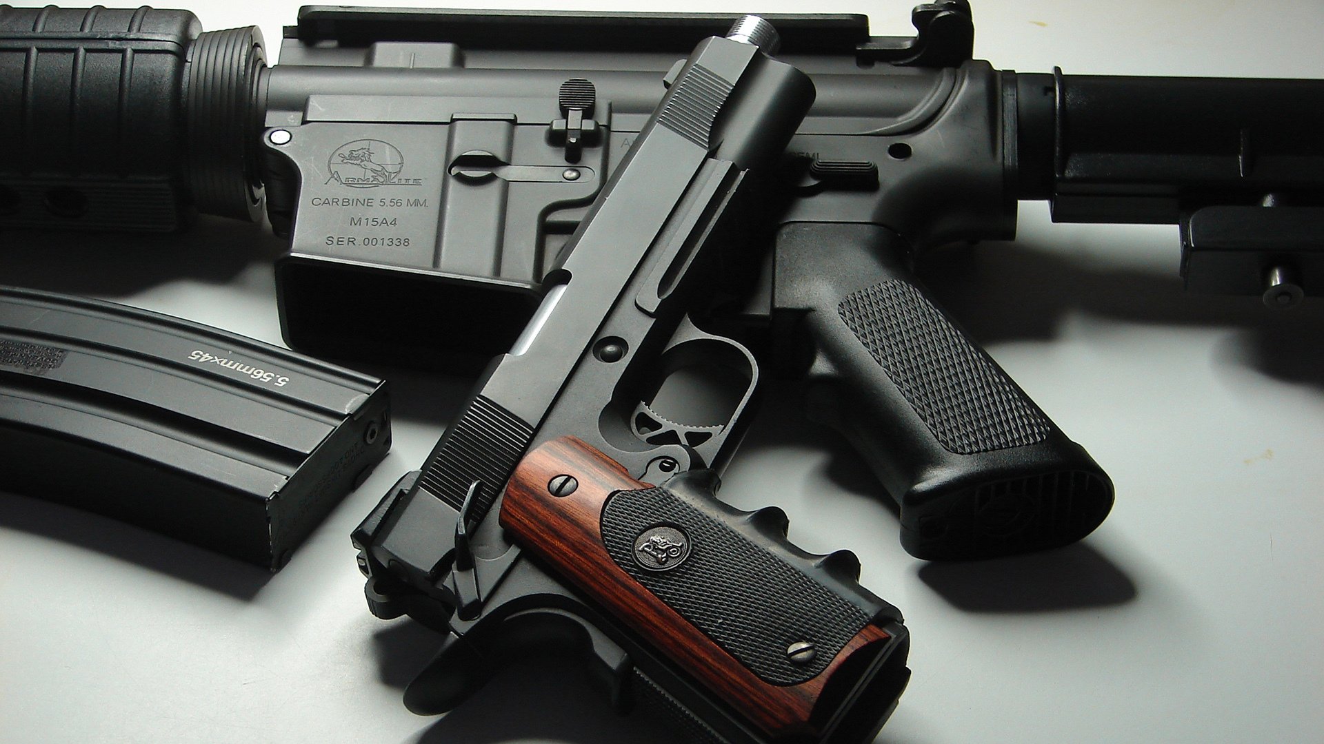 《校园电竞热潮:大学生组队竞技揭幕》,大学校园适合电竞商赛